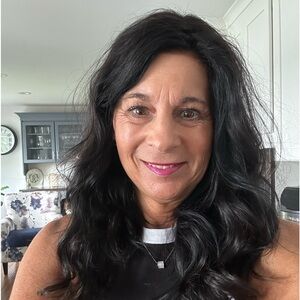 Meet your Posher, Pam